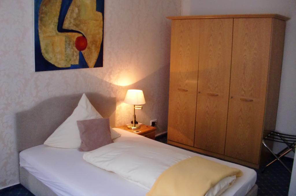 Gaestehaus Mietz Bad Neuenahr-Ahrweiler Esterno foto